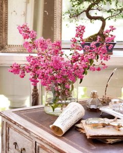 1955743 original 240x300 - ¿Cómo decorar tu casa con flores?