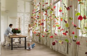 Anthurium Curtain 300x194 - ¿Cómo decorar tu casa con flores?
