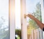 Instalación de ventanas calefactables en casas pasivas